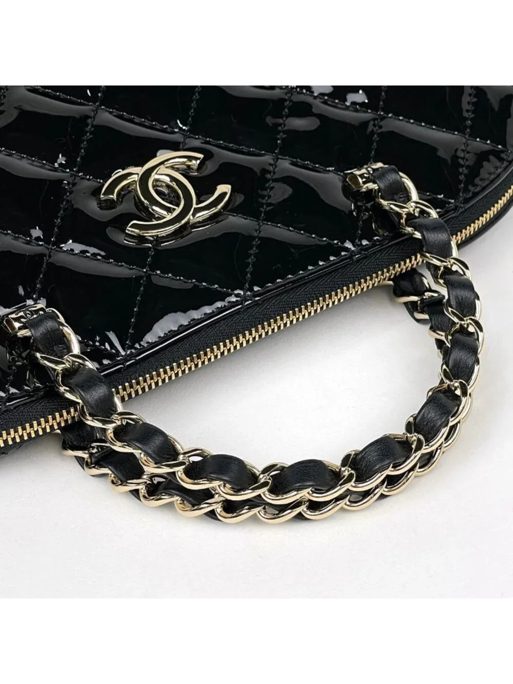 Chanel CC Logo Handbag Chain 2-Way Enamel Patent Leather Black